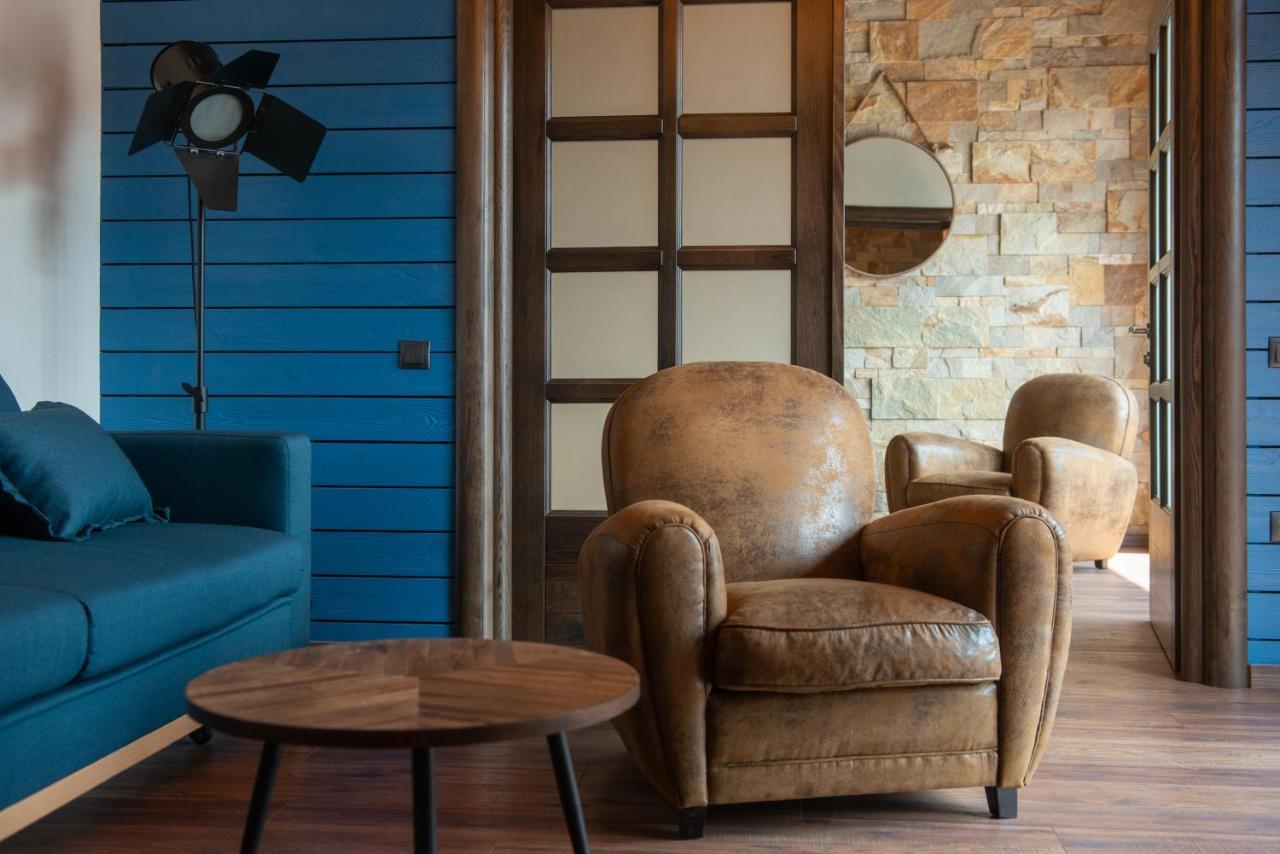 Kaban Boutique - 5Star Central Villa In Vatra Dornei Dış mekan fotoğraf