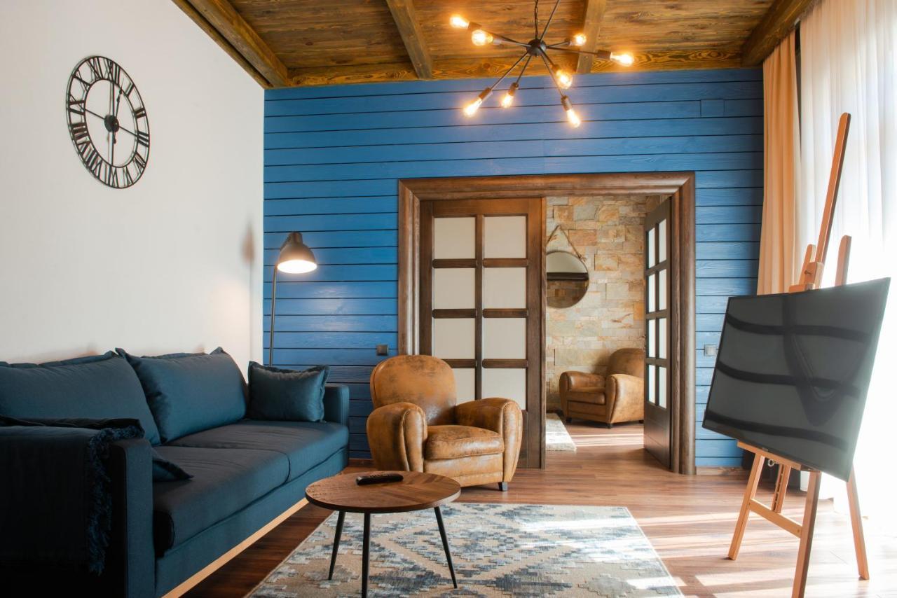 Kaban Boutique - 5Star Central Villa In Vatra Dornei Dış mekan fotoğraf